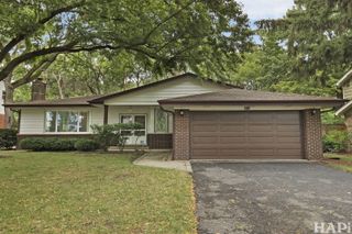 1511 Sequoia Trail, Glenview, IL 60025