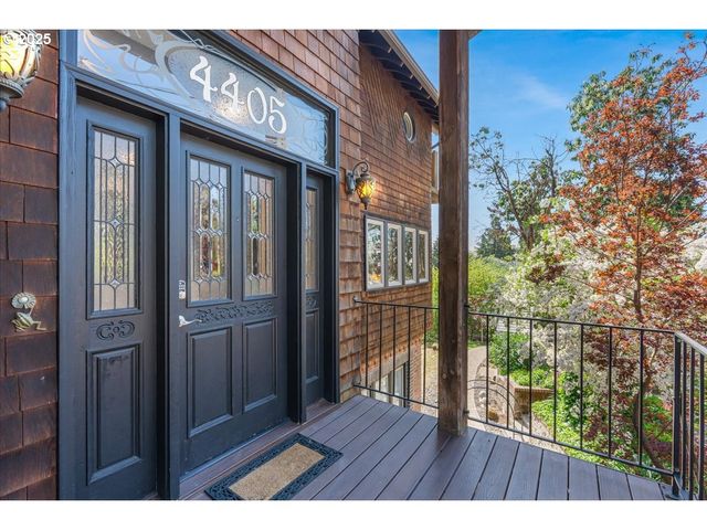 4405 GRANT St, West Linn, OR 97068