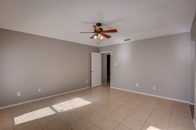 420 Revolution Lane, Arlington, TX 76002