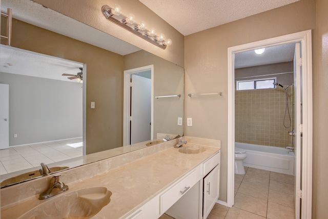 420 Revolution Lane, Arlington, TX 76002