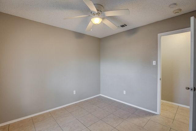 420 Revolution Lane, Arlington, TX 76002