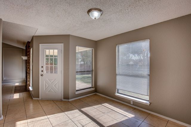 420 Revolution Lane, Arlington, TX 76002
