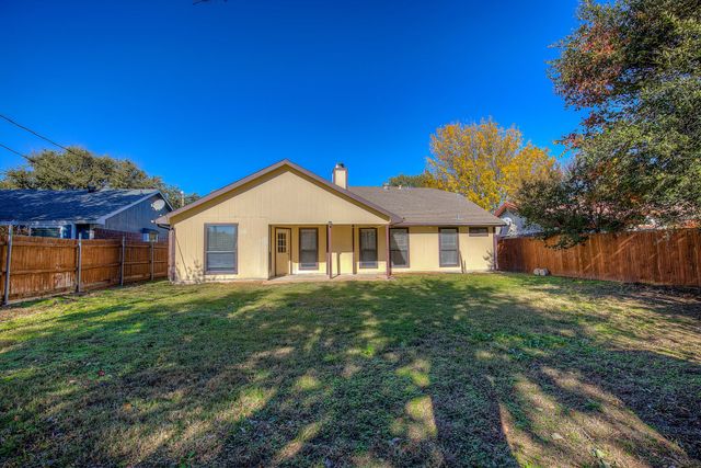 420 Revolution Lane, Arlington, TX 76002