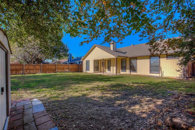 420 Revolution Lane, Arlington, TX 76002