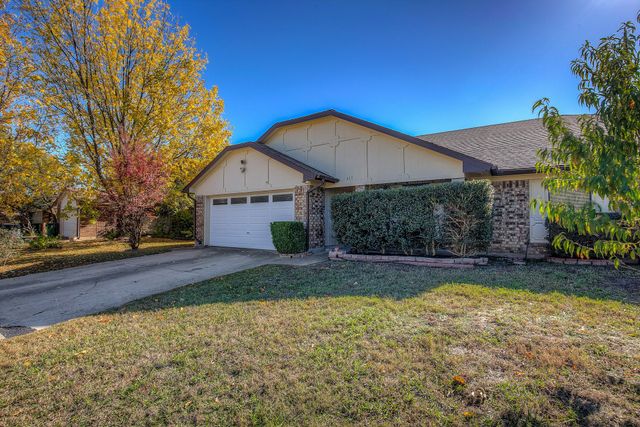 420 Revolution Lane, Arlington, TX 76002