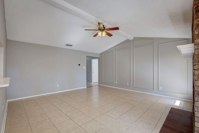 420 Revolution Lane, Arlington, TX 76002