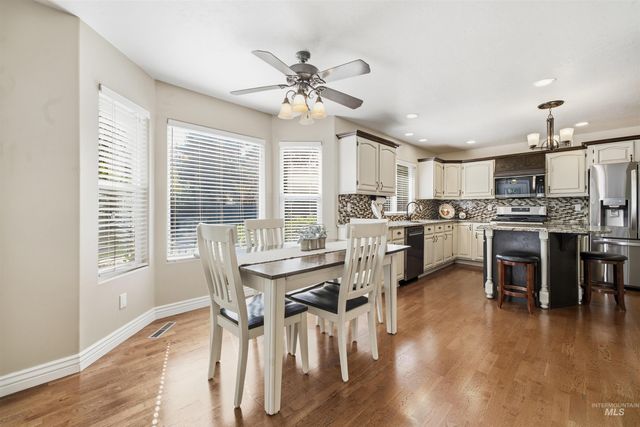 2028 Candleridge Dr, Twin Falls, ID 83301