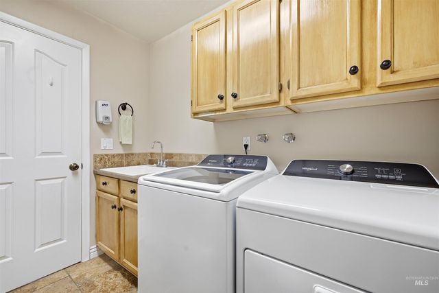 2028 Candleridge Dr, Twin Falls, ID 83301
