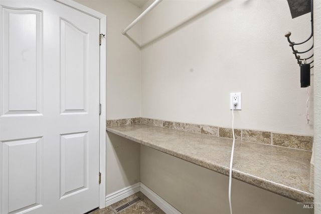 2028 Candleridge Dr, Twin Falls, ID 83301