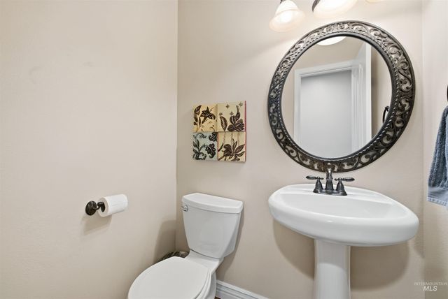 2028 Candleridge Dr, Twin Falls, ID 83301
