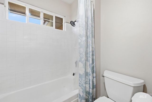 2028 Candleridge Dr, Twin Falls, ID 83301