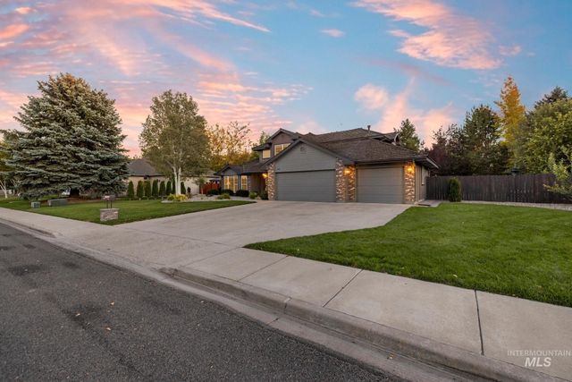 2028 Candleridge Dr, Twin Falls, ID 83301