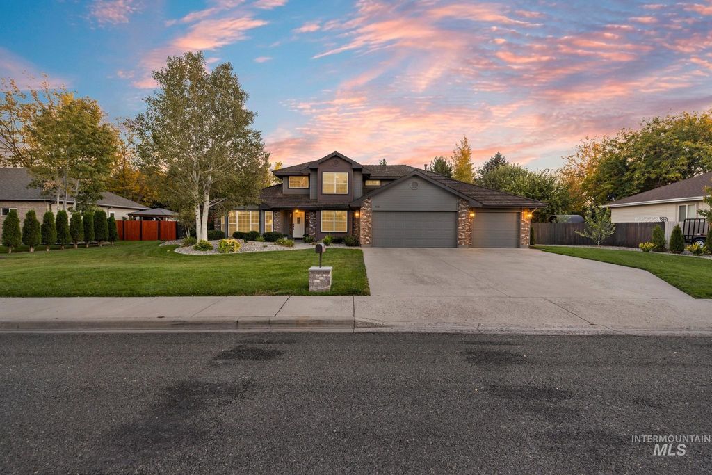 2028 Candleridge Dr, Twin Falls, ID 83301