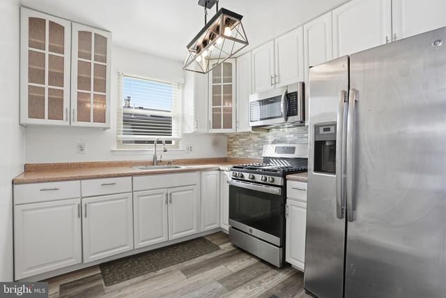 10232 RUBIN LN, Philadelphia, PA 19116