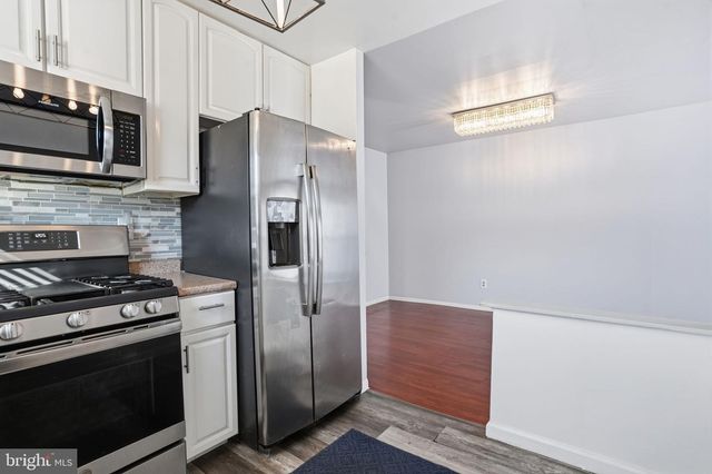 10232 RUBIN LN, Philadelphia, PA 19116