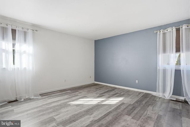 10232 RUBIN LN, Philadelphia, PA 19116