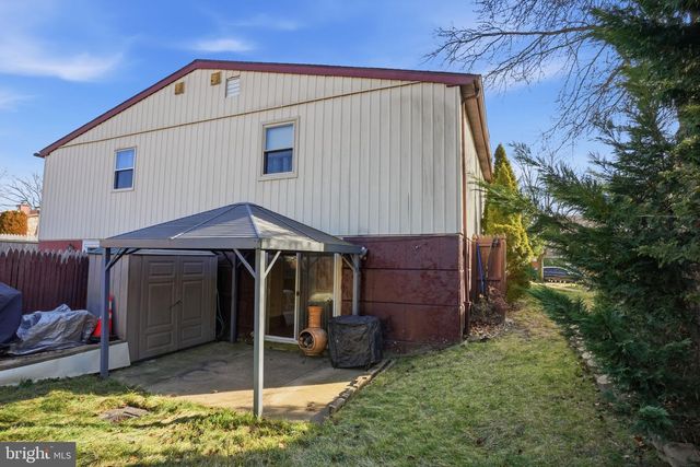 10232 RUBIN LN, Philadelphia, PA 19116