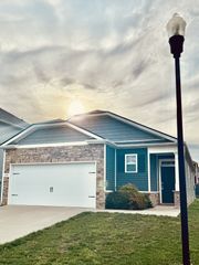 104 Victory Cir, N, Ashland City, TN 37015