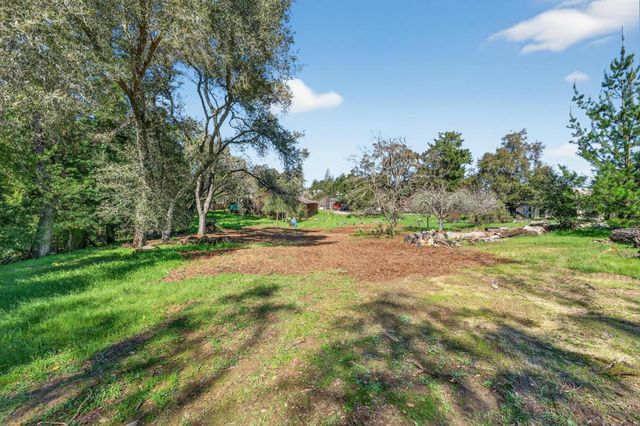 3215 Woodside Road, Woodside, CA 94062