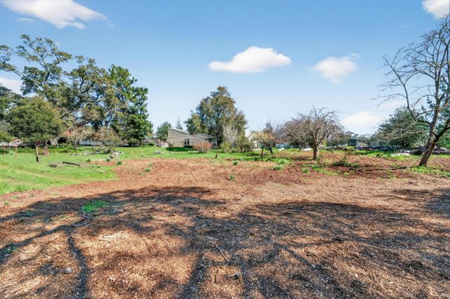 3215 Woodside Road, Woodside, CA 94062