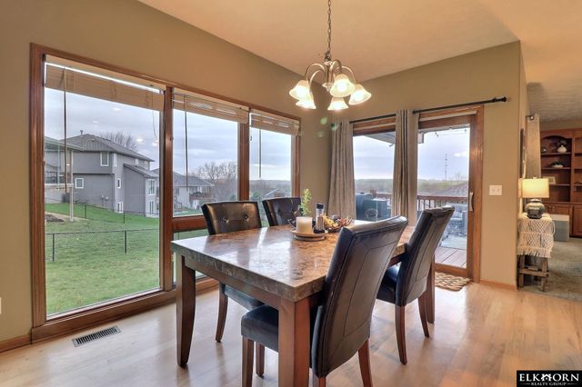 17311 Franklin Drive, Omaha, NE 68118