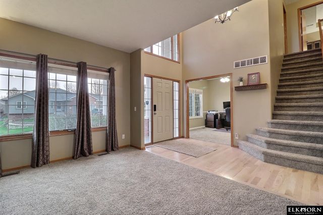 17311 Franklin Drive, Omaha, NE 68118