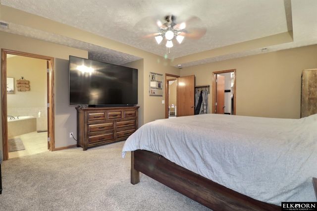 17311 Franklin Drive, Omaha, NE 68118