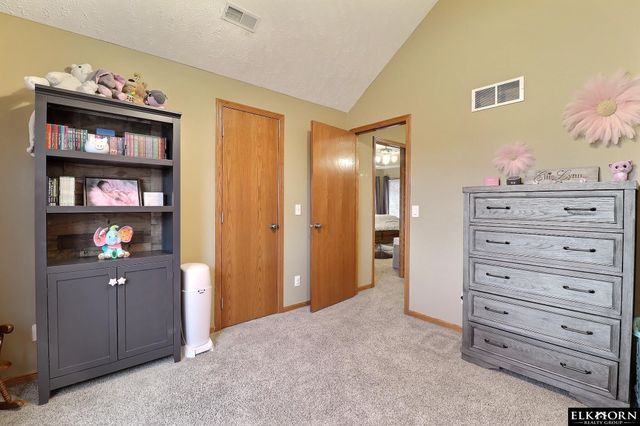 17311 Franklin Drive, Omaha, NE 68118