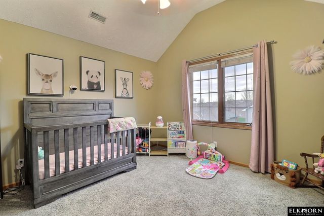 17311 Franklin Drive, Omaha, NE 68118