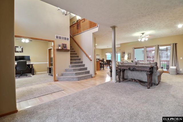 17311 Franklin Drive, Omaha, NE 68118