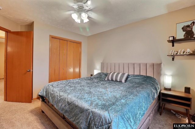 17311 Franklin Drive, Omaha, NE 68118