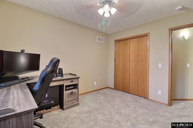 17311 Franklin Drive, Omaha, NE 68118