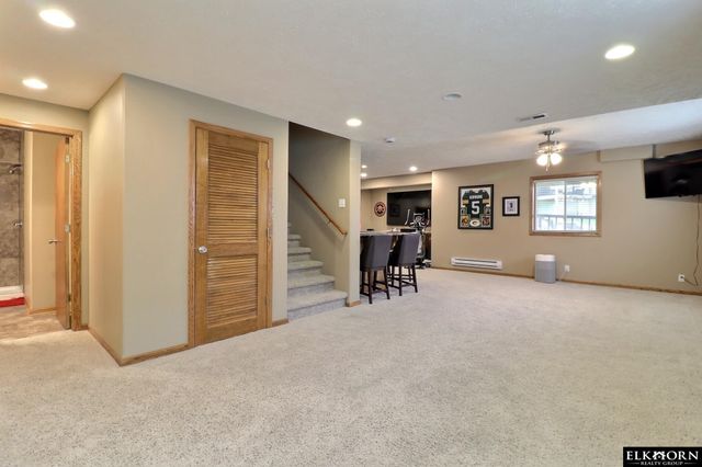 17311 Franklin Drive, Omaha, NE 68118