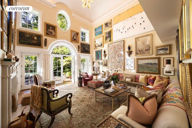 160 E 81ST Street, New York City, NY 10028