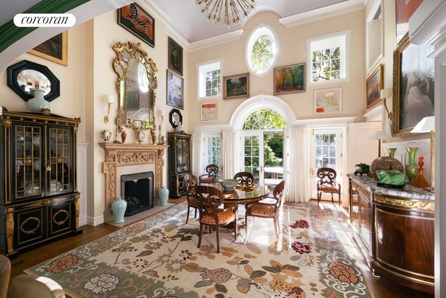 160 E 81ST Street, New York City, NY 10028