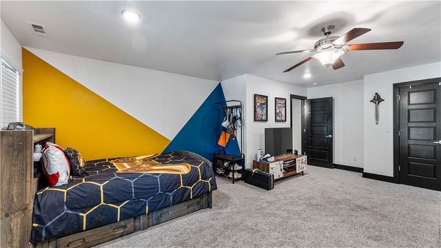 4304 SW Plumley Avenue, Bentonville, AR 72713