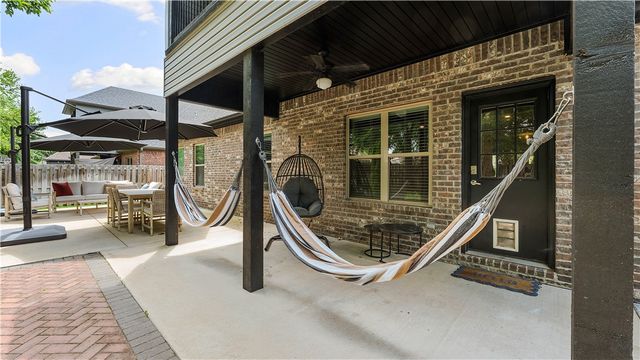 4304 SW Plumley Avenue, Bentonville, AR 72713