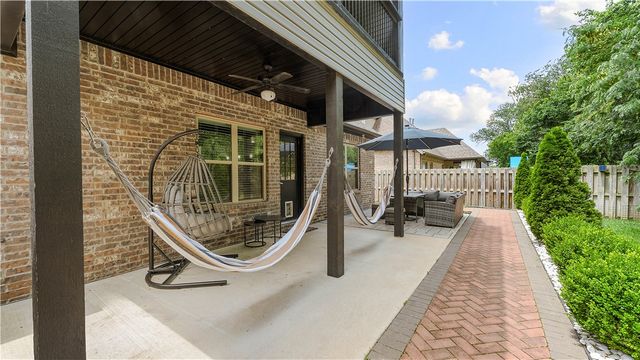 4304 SW Plumley Avenue, Bentonville, AR 72713