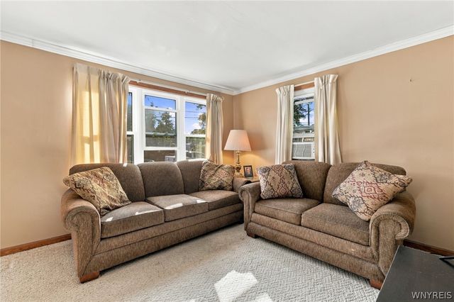 24 Greymont Avenue, West Seneca, NY 14224