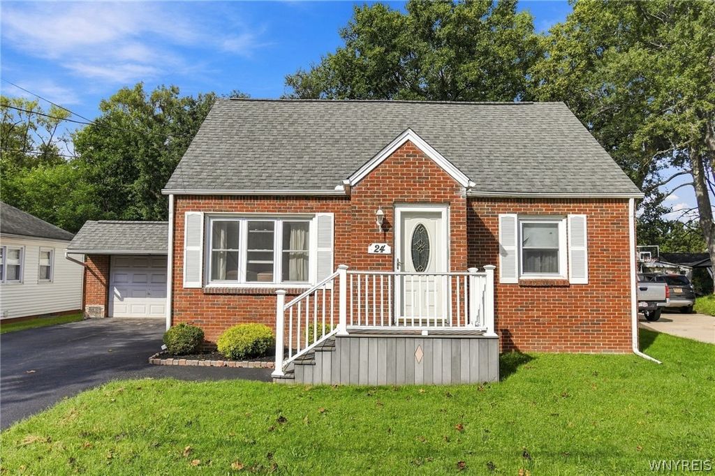 24 Greymont Avenue, West Seneca, NY 14224