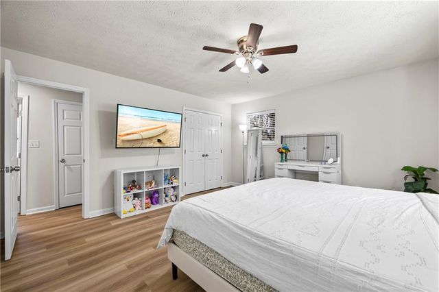 2493 Cherie Glen Road, Snellville, GA 30039