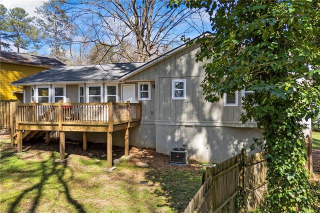 2493 Cherie Glen Road, Snellville, GA 30039