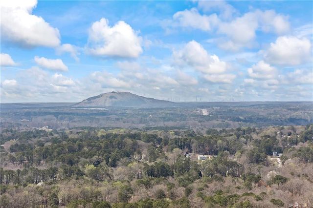 2493 Cherie Glen Road, Snellville, GA 30039