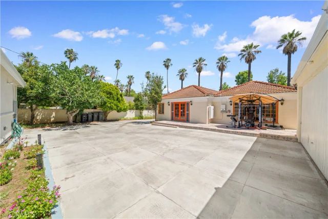 2915 Woodlawn Avenue, San Marino, CA 91108