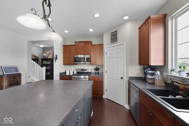 13815 N Honey Creek Drive, Camby, IN 46113