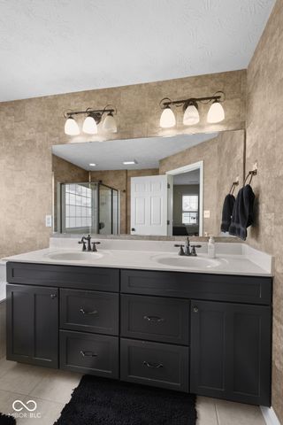 13815 N Honey Creek Drive, Camby, IN 46113