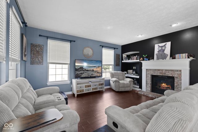 13815 N Honey Creek Drive, Camby, IN 46113