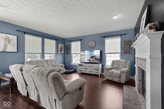 13815 N Honey Creek Drive, Camby, IN 46113
