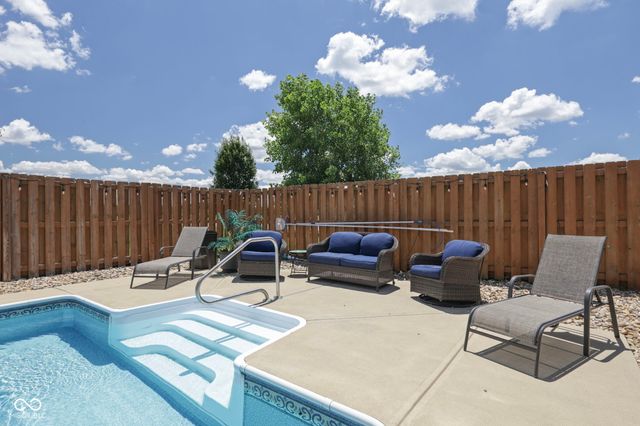 13815 N Honey Creek Drive, Camby, IN 46113