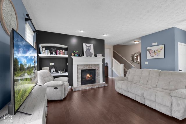 13815 N Honey Creek Drive, Camby, IN 46113